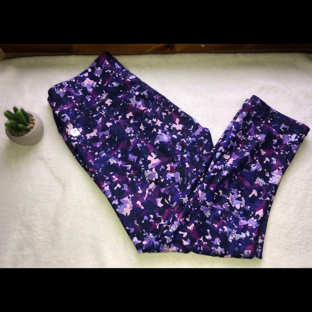 Fabletics cropped leggings
